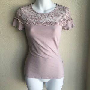 H&M pink short sleeve lace top